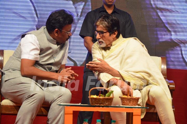 Amitabh Bachchan with Hon'ble Minister Vinod Tawdde at a Book Reading Event