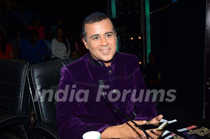 Chetan Bhagat on Nach Baliye 7