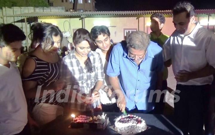 Cake Cutting at Farewell to Team 'Mooh Boli Shaadi'