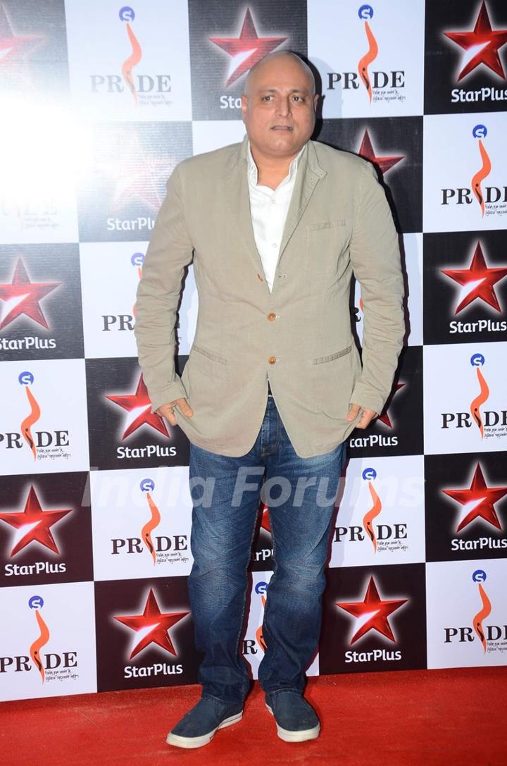 Manoj Joshi at  Pride Awards