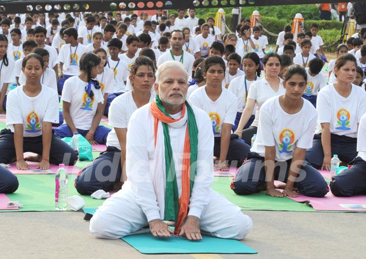 Narendra Modi at Rajpath on International Yoga Day!