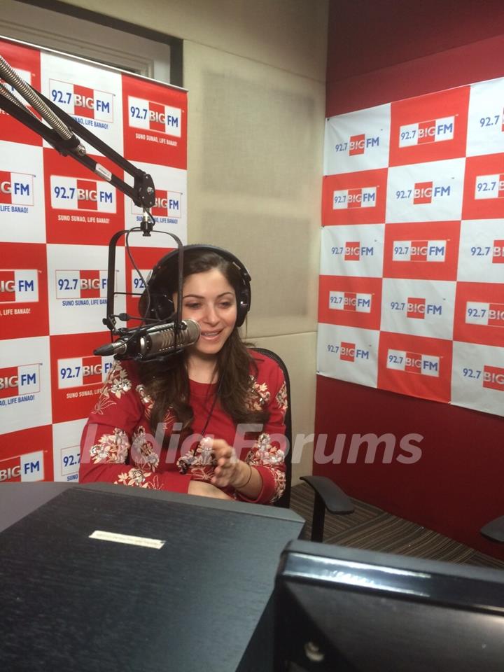 Kanika Kapoor at BIG FM Celebrates Pancham Da's Birthday With an On-Air Concert Yaadon Mein Pancham