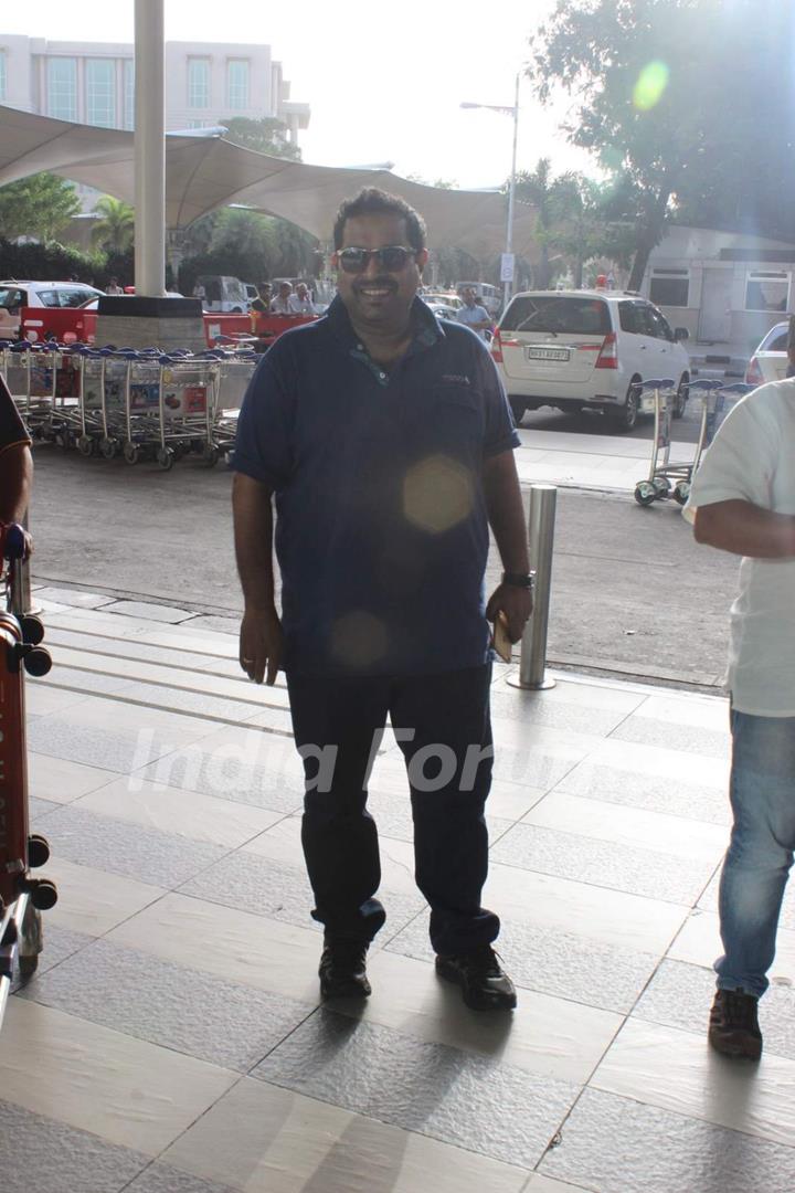 Shankar Mahadevan Snapped at Airport