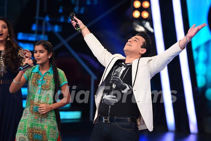 Adnan Sami for Promotions of Bajrangi Bhaijaan on Indian Idol Junior