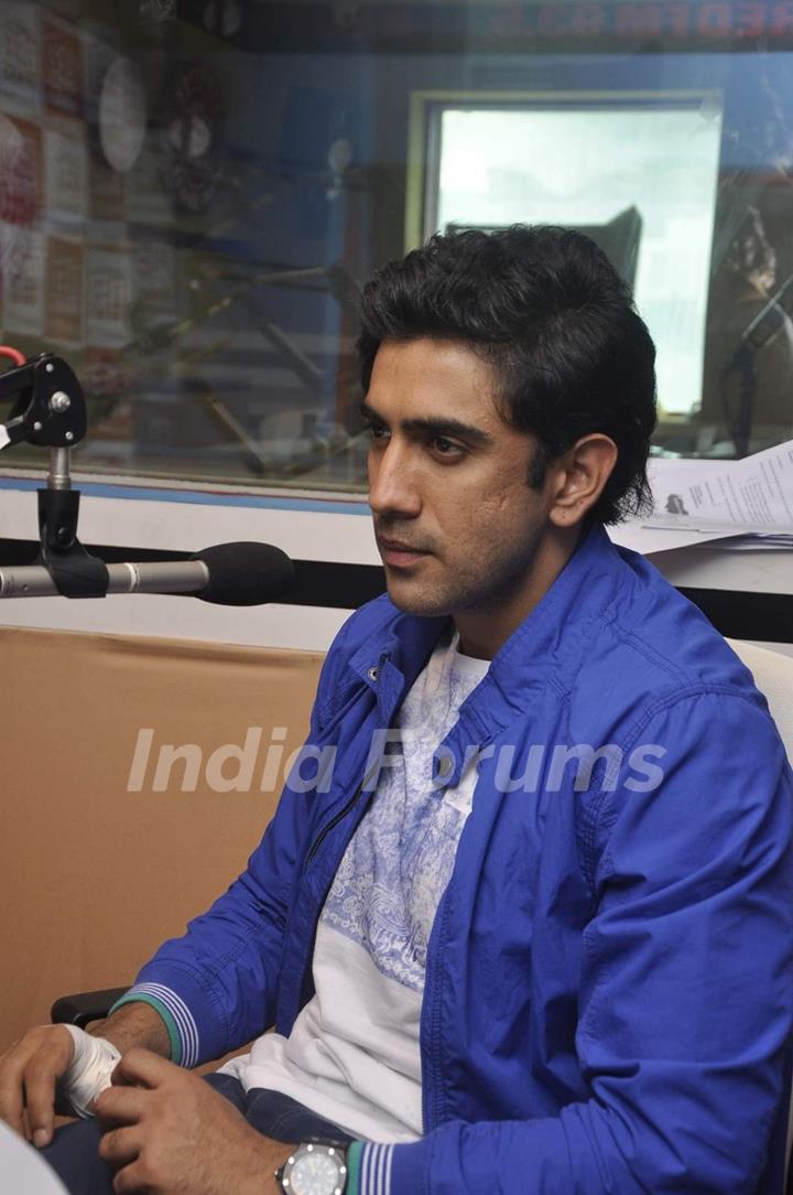 Amit Sadh for Promotions of Guddu Rangeela at Red FM