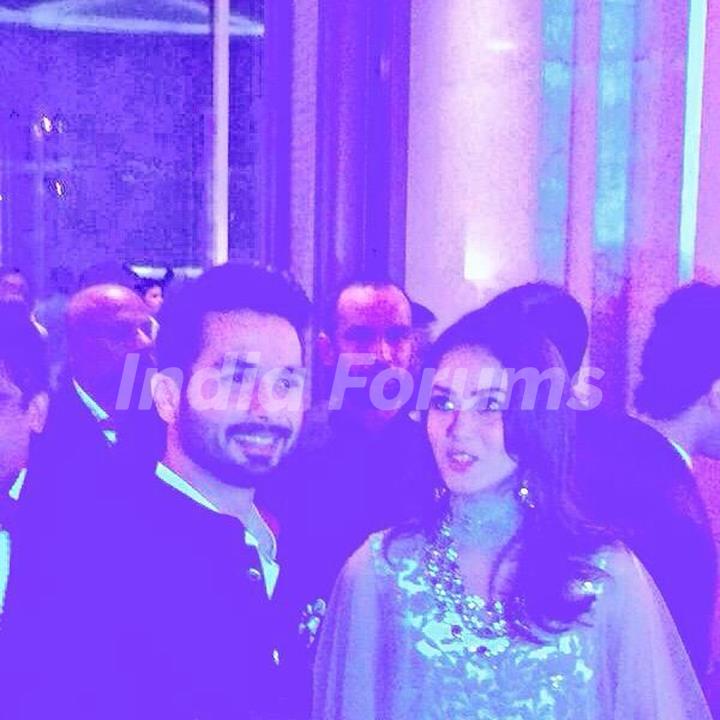 The Cute Copule of Bollywood - Shahid Kapoor and Mira Rajput!