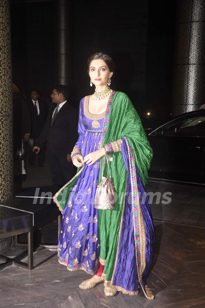 Sonam Kapoor at Shahid - Mira Wedding Reception!