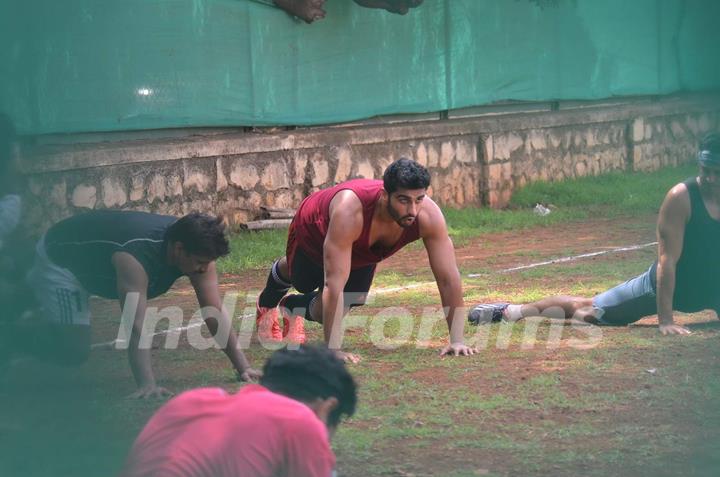 Arjun Kapoor Warm Up for His Soccer Match!