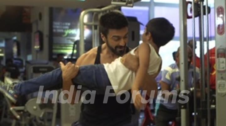 Ashish Chowdhry With His Son
