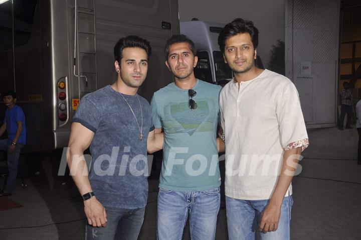 Riteish, Ritesh Sidhwani and Pulkit Samrat for Bangistan Shoot