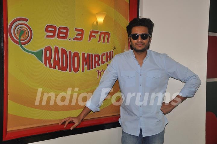 Riteish Deshmukh poses for the media at the Promotions of Bangistan on Radio Mirchi