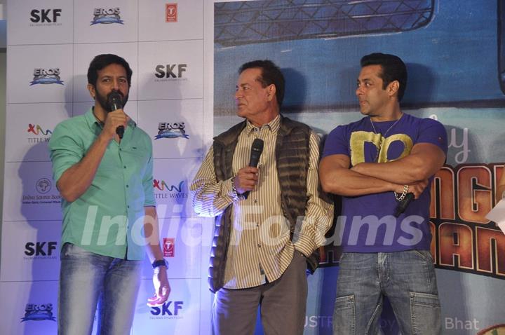 Kabir Khan addresses the Book Launch of Bajrangi Bhaijaan