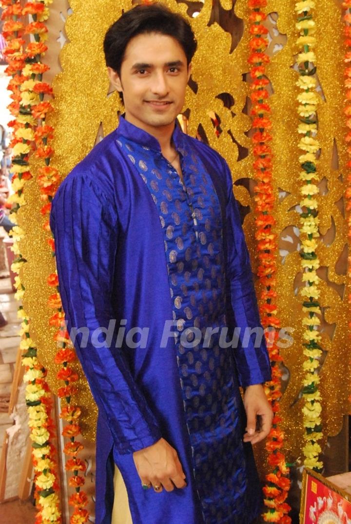 Rafi Malik on the Sets of Tere Sheher Mein