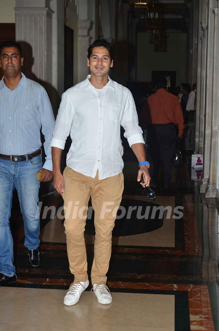 Dino Morea Attends Press Conference of Jaipur Pink Panthers