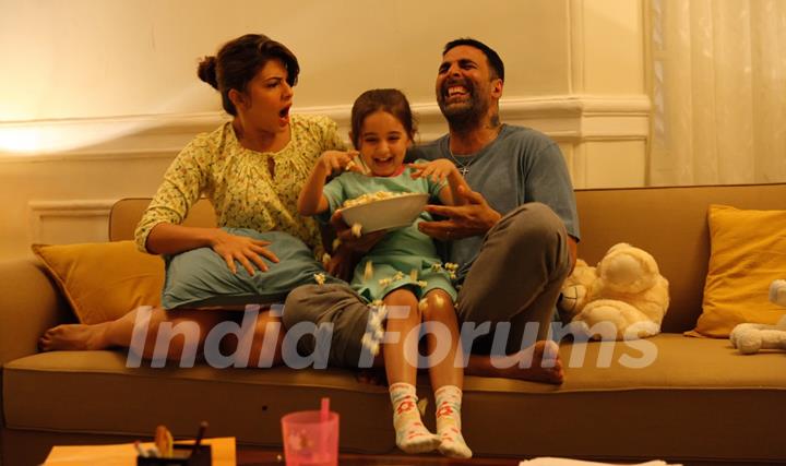 Jacqueline Fernandes and Akshay Kumar in Brothers