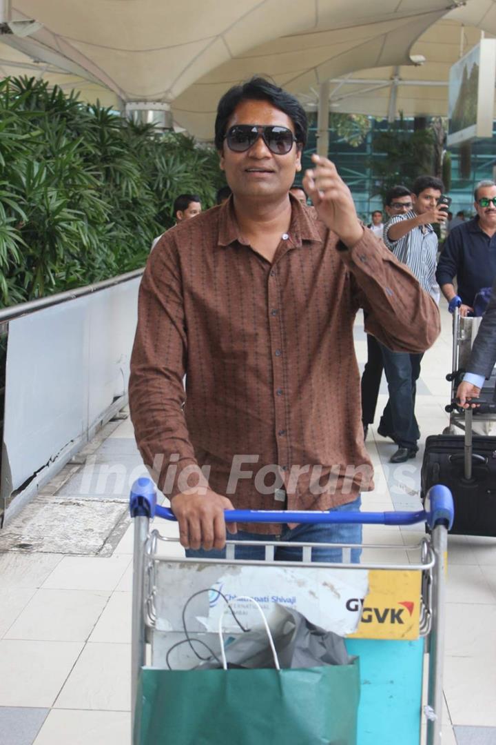 Aditya Srivastava Snapped at Airport