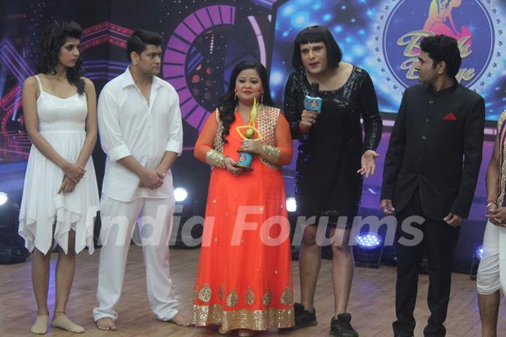 Aishwarya Sakhuja, Rohit Nag Bharti Singh, Krishna Abhishek at Comedy Classes