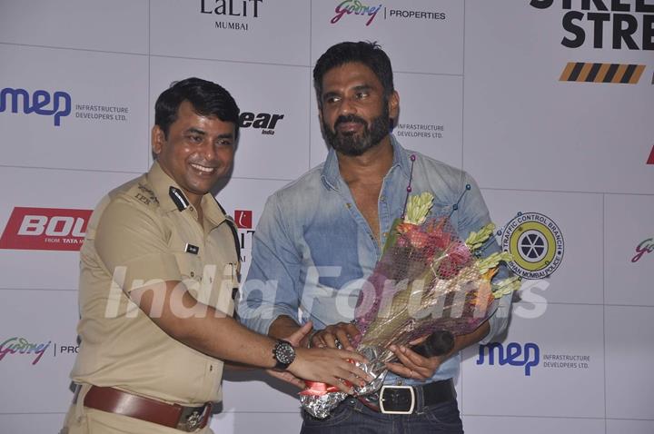 Suniel Shetty at Traffic Awareness Event