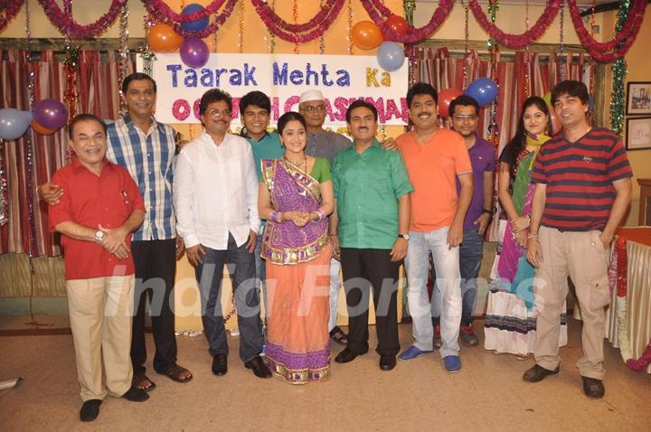 Cast of Taarak Mehta Ka Ooltah Chashmah Celebrates 7th Anniversary!