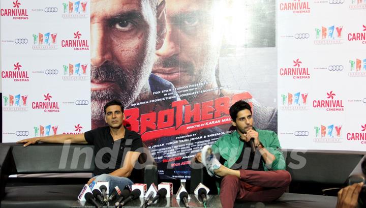 Akshay Kumar and Sidharth Malhotra for Promotions of Brothers at Carnival Cinemas,Indore