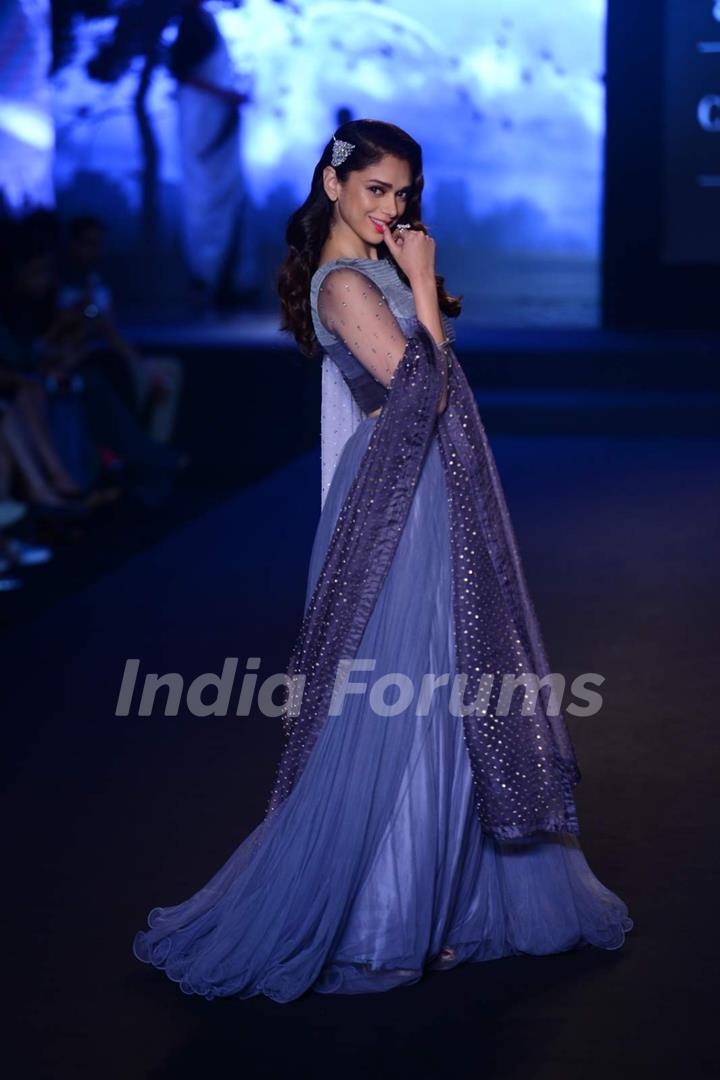 The Pretty Aditi Rao Hydari at India Couture Week - Day 3 & 4