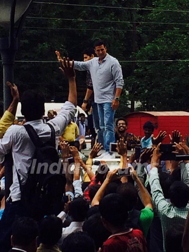 Akshay Kumar and Sidharth Malhotra Promotes Brothers in Nagpur