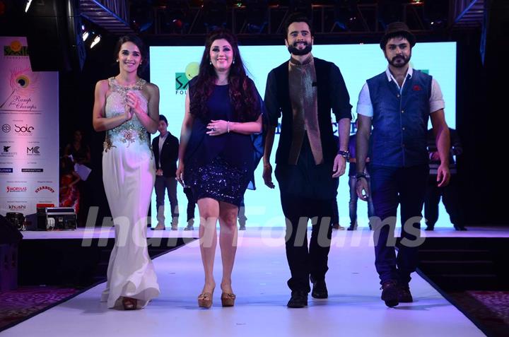 Tara Sharma and Jackky Bhagnani at Smile Foundation's Fashion Show Ramp for Champs