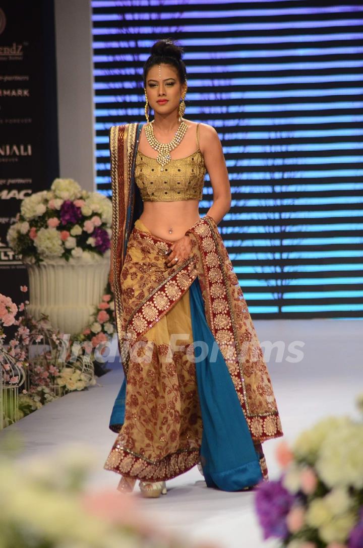 Nia Sharma at IIJW 2015