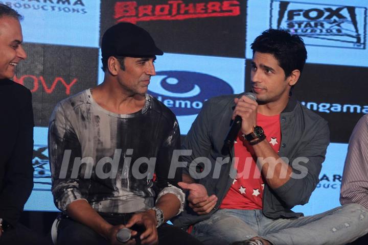 Sidharth Malhotra speaks about Akshay Kumar at the Launch of Brothers Mobile Game