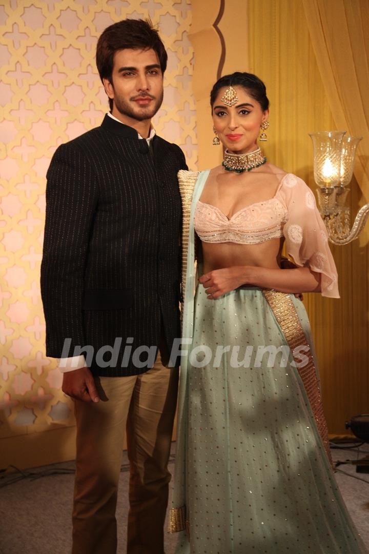 Pernia Qureshi and Imran Abbas at Promotions of Jaanisaar