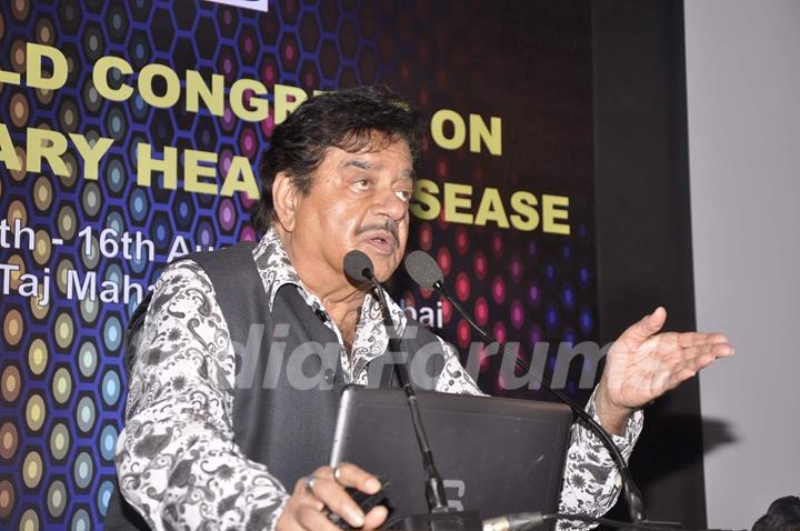 Shatrughan Sinha addresses the Heart Doctors Meet