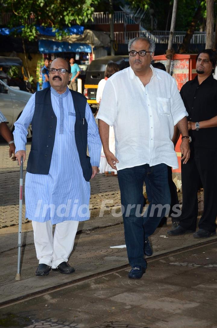 Amar Singh and Boney Kapoor at Prayer Meet of Shraddha Kapoor's Grandfather