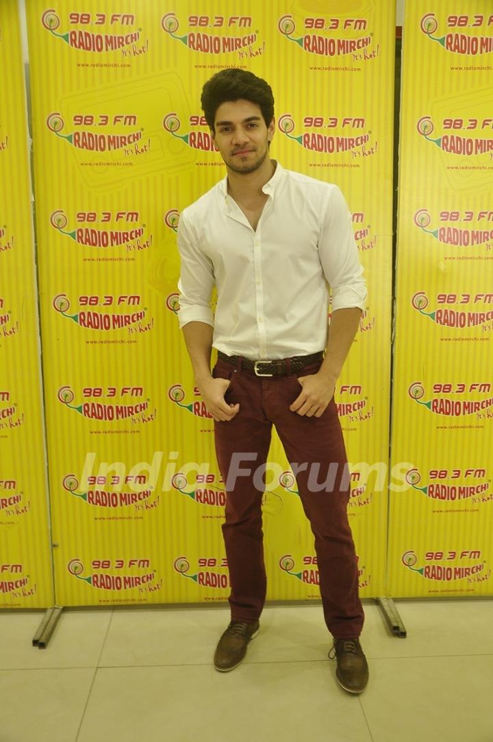 Sooraj Pancholi Promotes Hero at Radio Mirchi