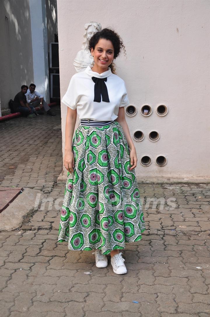 Kangana Ranaut for Promotions of Katti Batti at Mehboob Studio