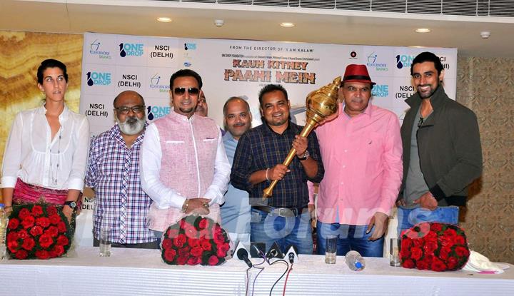 Kunal Kapoor, Gulshan Grover and Saurabh Shukla for Promotions of Kaun Kitney Paani Mein in Delhi