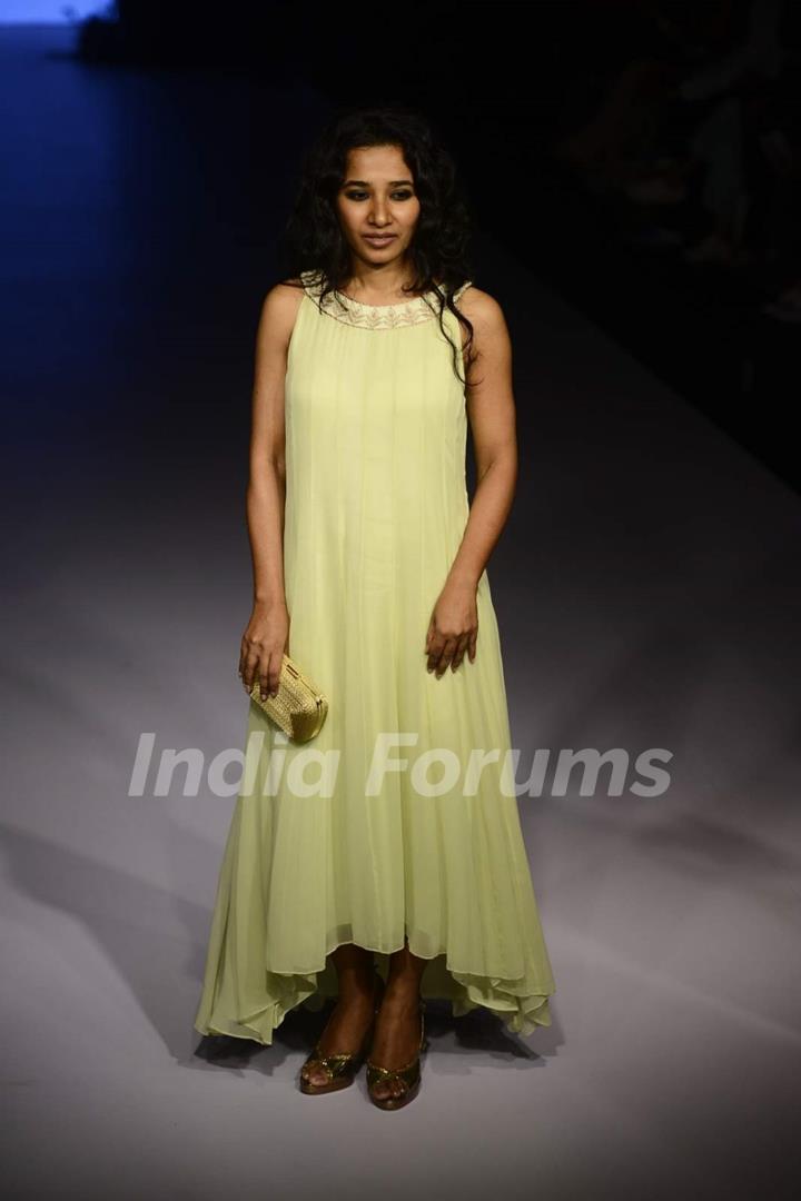 Tannishtha Chatterjee at akme Fashion Week