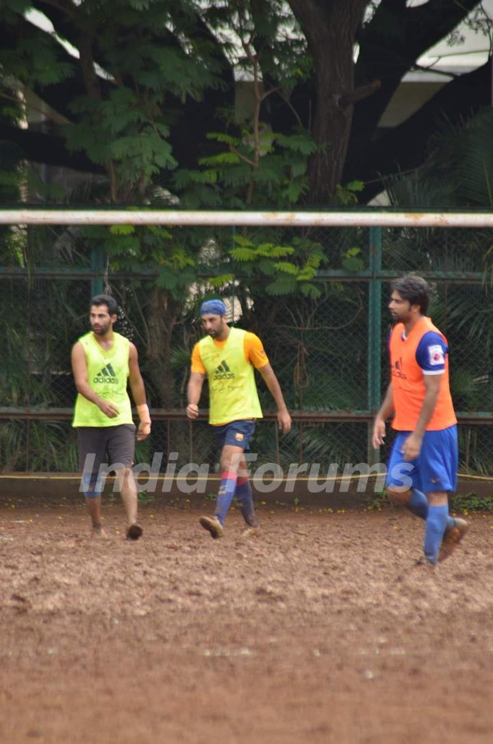 Ranbir Kapoor Practices Soccer!