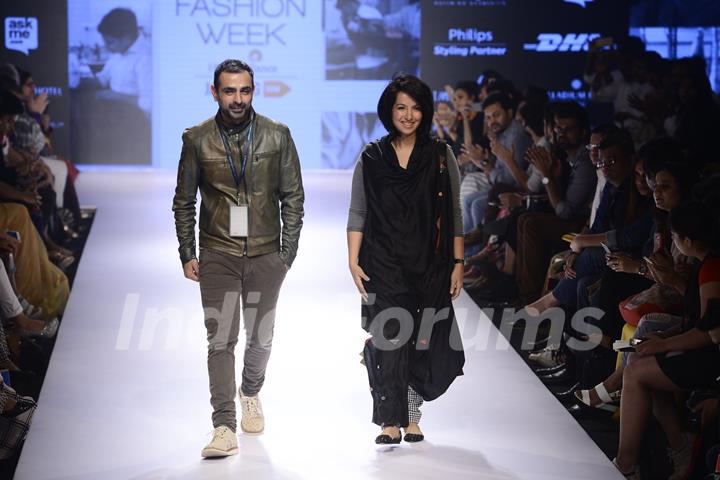 Mayank Anand and Shraddha Nigam at Lakme Fashion Week Day 5