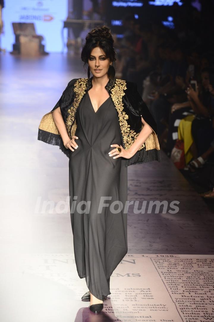 Chitrangda Dazzles at Lakme Fashion Week Day 5