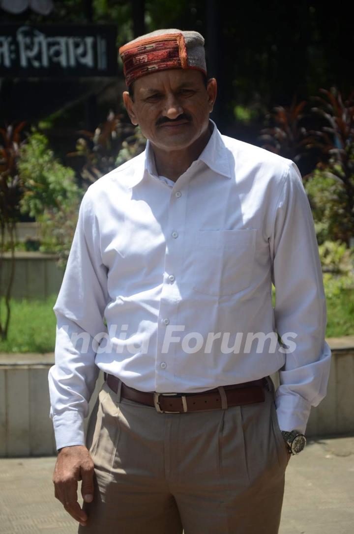 Mir Ranjan Negi at Aadesh Shrivastava's Funeral