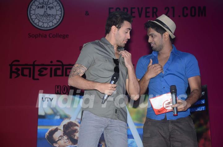 Imran Khan Dances During Promotions of Katti Batti at Sophia College