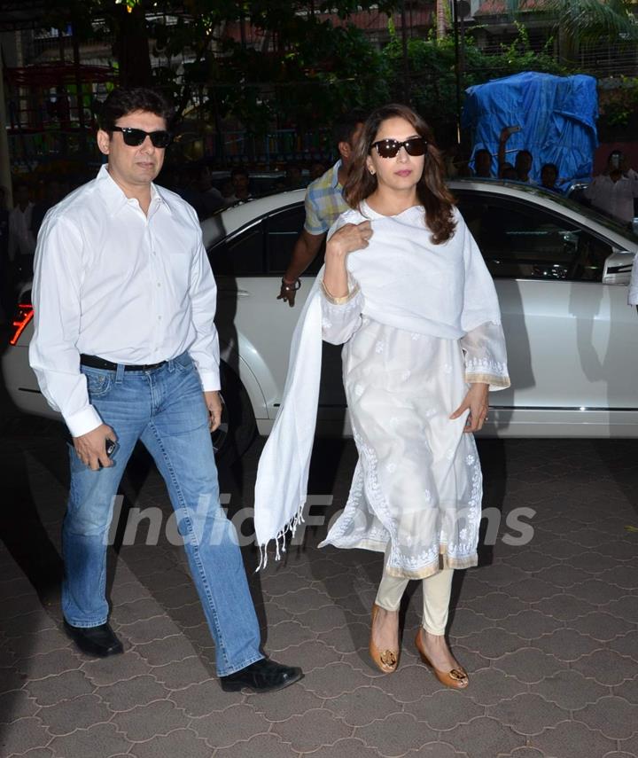 Madhuri Dixit at Aadesh Shrivastava's Prayer Meet