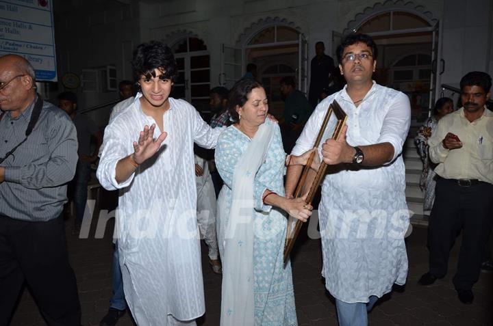 Aadesh Shrivastava's Family at Prayer Meet