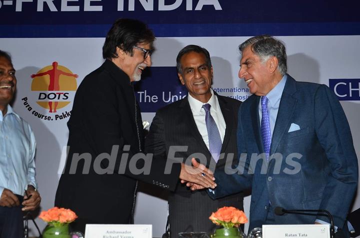 Amitabh Greets Ratan Tata at TB Free India Press Meet