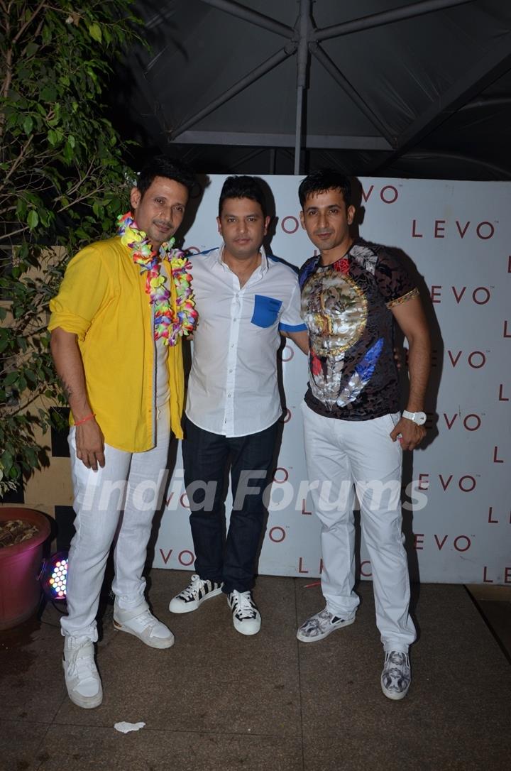 Harmeet Singh and Bhushan Kumar at Manmeet's Birthday Bash