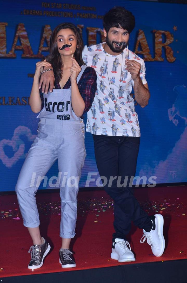 Shahid and Alia Poses for Media at Song Launch of Shaandaar