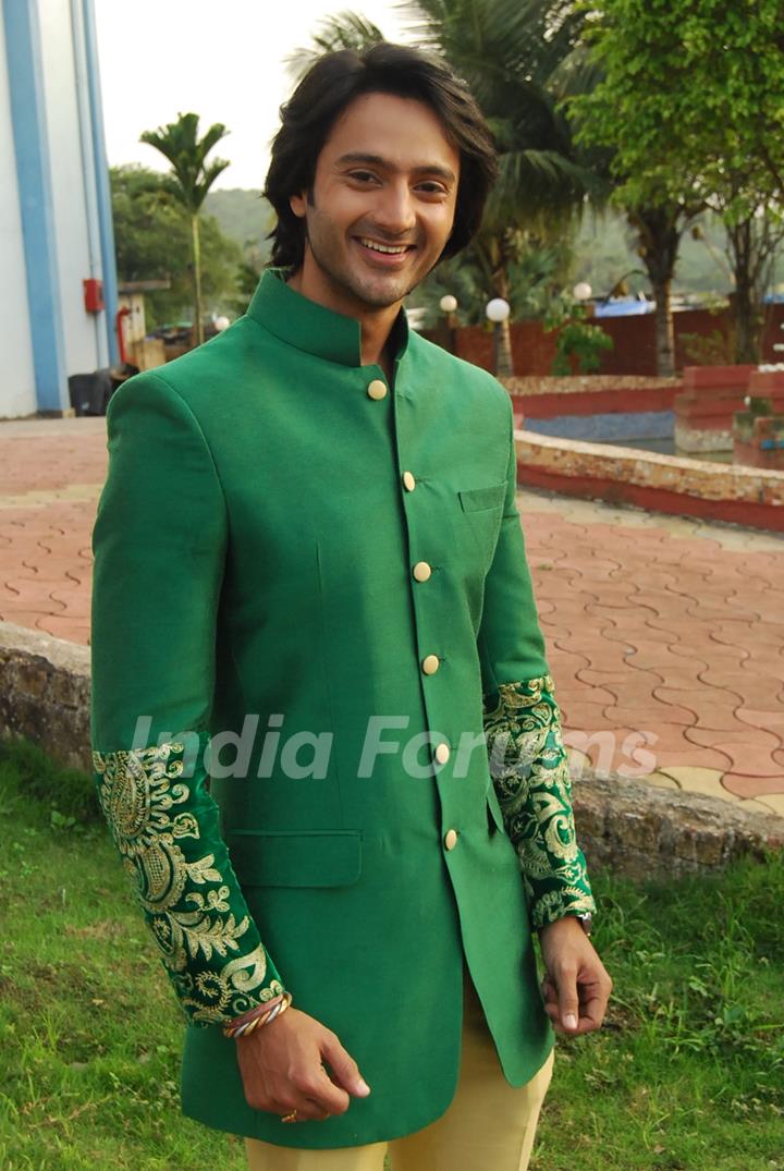 Dhruv Bhandari on the Sets of Tere Sheher Mein