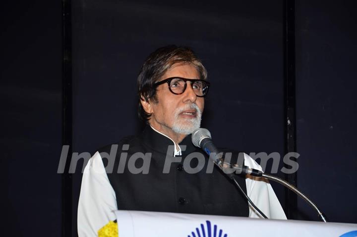 Amitabh Bachchan Spread Road Traffic Awareness at an Event