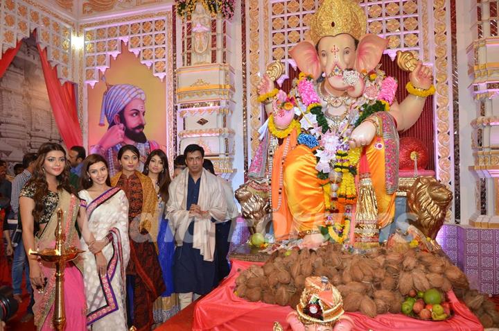 Ruhi Singh, Kyra Dutt, Satarupa Pyne, Akanksha Puri and Madhur Celebrates Ganeshotsav