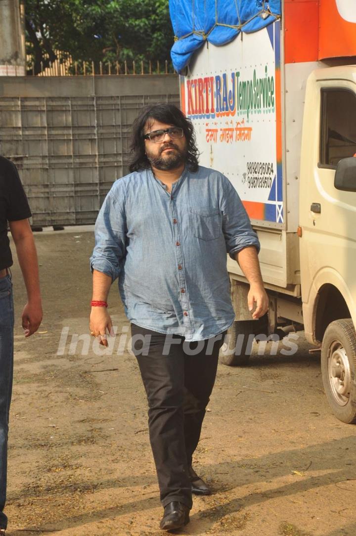 Pritam Funeral of Karim Morani's Mother